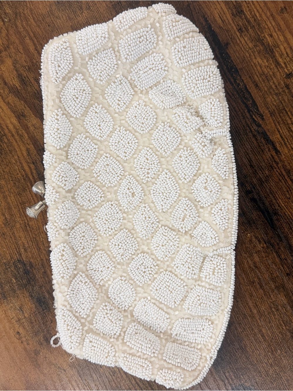 Vintage White Beaded Clutch Evening Bag Kiss Lock Formal Wedding Purse.